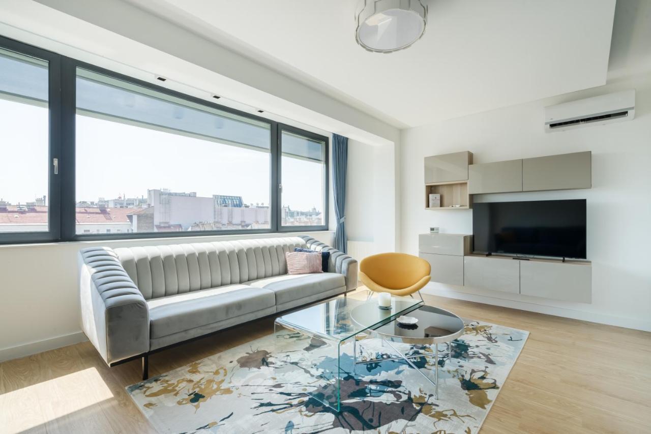 Imperial Suite With Basilika And Castle View Need Reservation For Free Parking Budapeste Exterior foto